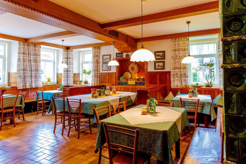 Gasthof Braeuer - Familie Eibensteiner Weißkirchen in Steiermark Dış mekan fotoğraf